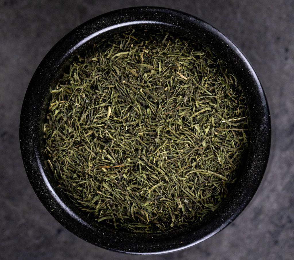 Organic dill tips, rubbed