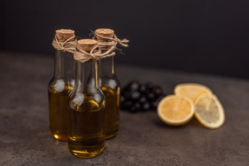 Olivenöl und Zitrone